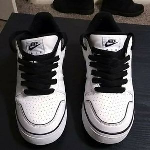 Nike Air Sellwood shoes